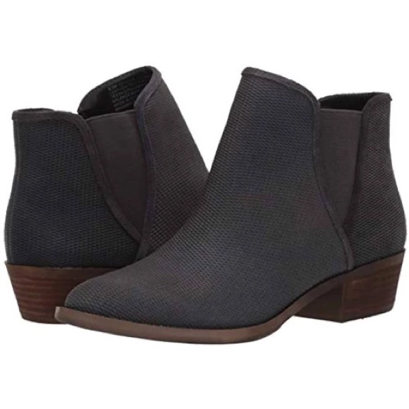 Kensie "Gerona" Women's Preforated Ankle Booties, Dark Gray w Small Heel, Sz 6.5 - Picture 6 of 16